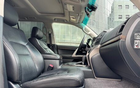 Toyota Land Cruiser 200, 2011 год, 3 300 000 рублей, 27 фотография