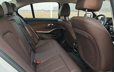 BMW 3 серия, 2023 год, 3 430 000 рублей, 12 фотография