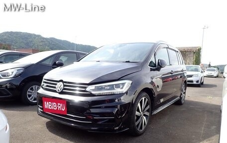 Volkswagen Touran III, 2016 год, 1 450 000 рублей, 4 фотография