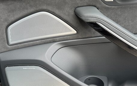 Audi A8, 2021 год, 8 800 000 рублей, 38 фотография