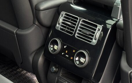 Land Rover Range Rover IV рестайлинг, 2021 год, 8 300 000 рублей, 32 фотография