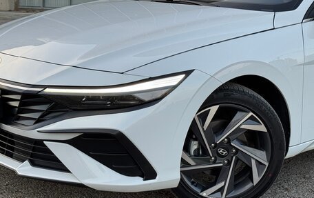 Hyundai Elantra, 2024 год, 2 350 000 рублей, 11 фотография