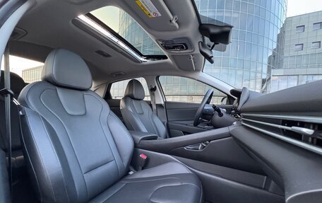 Hyundai Elantra, 2024 год, 2 350 000 рублей, 29 фотография