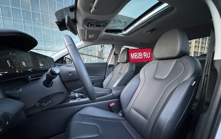 Hyundai Elantra, 2024 год, 2 350 000 рублей, 21 фотография