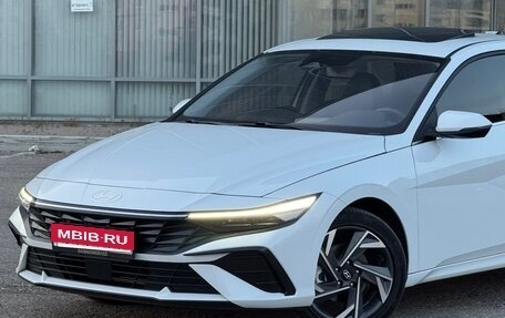 Hyundai Elantra, 2024 год, 2 350 000 рублей, 16 фотография