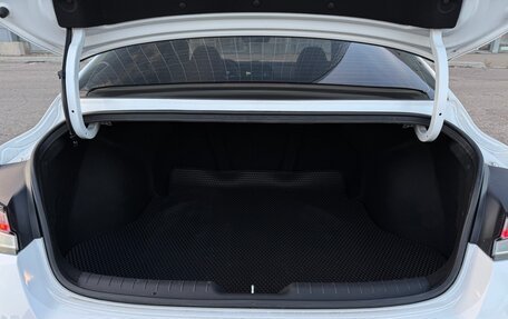 Hyundai Elantra, 2024 год, 2 350 000 рублей, 33 фотография