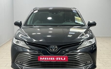 Toyota Camry, 2021 год, 2 600 000 рублей, 6 фотография