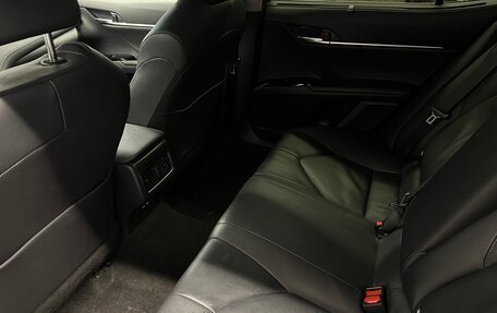 Toyota Camry, 2021 год, 2 600 000 рублей, 22 фотография