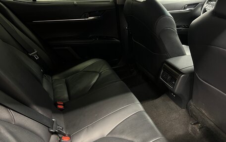 Toyota Camry, 2021 год, 2 600 000 рублей, 23 фотография