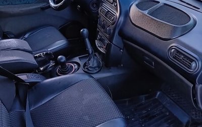 Chevrolet Niva I рестайлинг, 2004 год, 200 000 рублей, 1 фотография