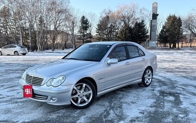 Mercedes-Benz C-Класс, 2005 год, 900 000 рублей, 1 фотография