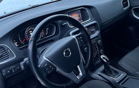 Volvo V40 Cross Country I, 2017 год, 1 650 000 рублей, 11 фотография