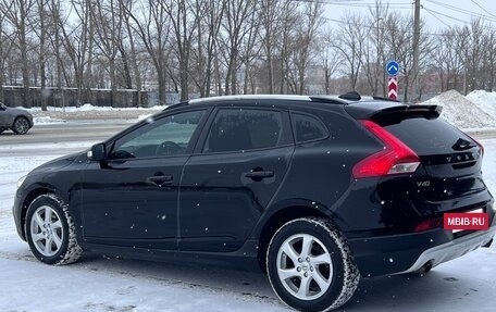 Volvo V40 Cross Country I, 2017 год, 1 650 000 рублей, 3 фотография