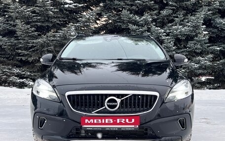 Volvo V40 Cross Country I, 2017 год, 1 650 000 рублей, 9 фотография