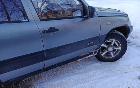 Chevrolet Niva I рестайлинг, 2004 год, 200 000 рублей, 3 фотография