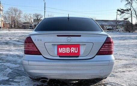 Mercedes-Benz C-Класс, 2005 год, 900 000 рублей, 8 фотография