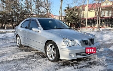 Mercedes-Benz C-Класс, 2005 год, 900 000 рублей, 11 фотография