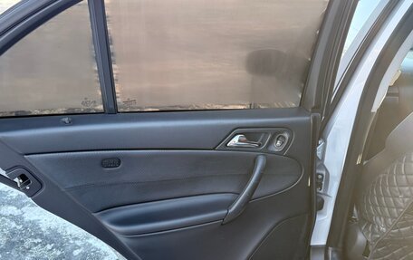 Mercedes-Benz C-Класс, 2005 год, 900 000 рублей, 28 фотография