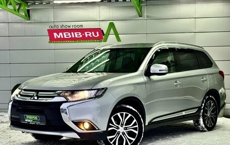 Mitsubishi Outlander III рестайлинг 3, 2017 год, 1 799 000 рублей, 1 фотография