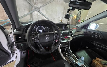 Honda Accord IX рестайлинг, 2013 год, 1 250 000 рублей, 2 фотография