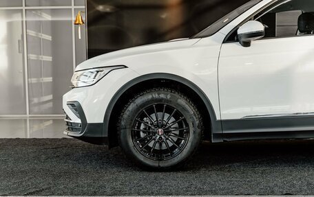 Volkswagen Tiguan II, 2021 год, 2 850 000 рублей, 8 фотография