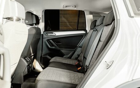 Volkswagen Tiguan II, 2021 год, 2 850 000 рублей, 11 фотография