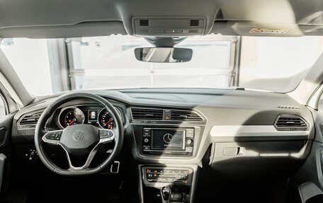 Volkswagen Tiguan II, 2021 год, 2 850 000 рублей, 12 фотография