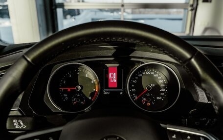 Volkswagen Tiguan II, 2021 год, 2 850 000 рублей, 16 фотография