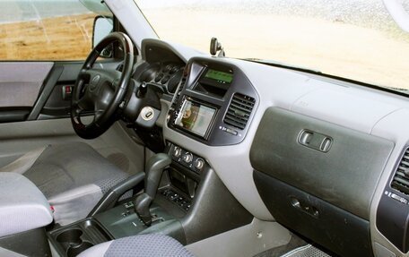Mitsubishi Pajero III рестайлинг, 2003 год, 1 100 000 рублей, 14 фотография