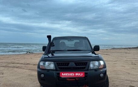 Mitsubishi Pajero III рестайлинг, 2003 год, 1 100 000 рублей, 21 фотография