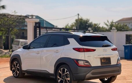 Hyundai Kona I, 2022 год, 2 300 000 рублей, 3 фотография