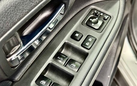 Mitsubishi Outlander III рестайлинг 3, 2017 год, 1 799 000 рублей, 22 фотография