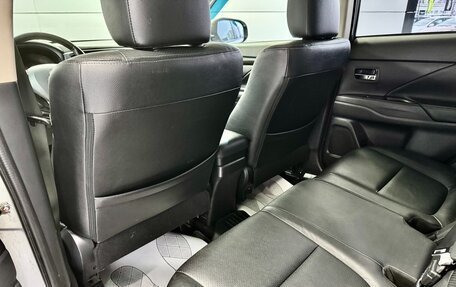 Mitsubishi Outlander III рестайлинг 3, 2017 год, 1 799 000 рублей, 25 фотография