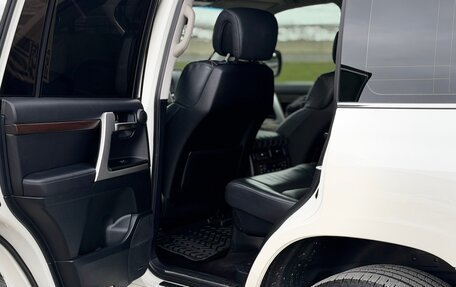 Toyota Land Cruiser 200, 2019 год, 6 900 000 рублей, 5 фотография