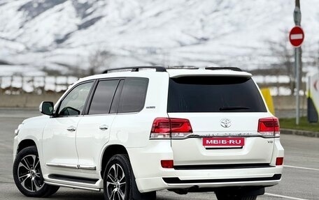 Toyota Land Cruiser 200, 2019 год, 6 900 000 рублей, 4 фотография