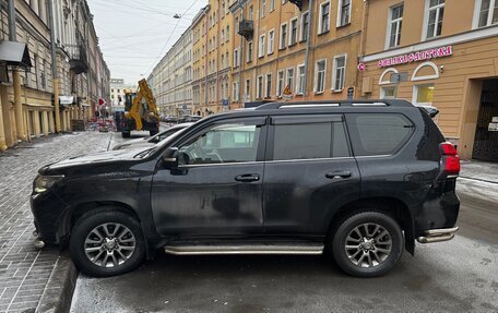 Toyota Land Cruiser Prado 150 рестайлинг 2, 2019 год, 6 500 000 рублей, 2 фотография