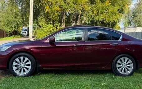 Honda Accord IX рестайлинг, 2013 год, 1 680 000 рублей, 3 фотография