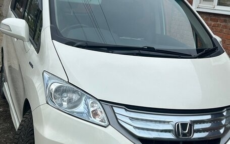 Honda Freed I, 2012 год, 1 300 000 рублей, 5 фотография