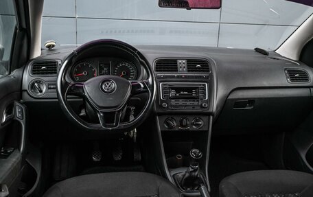 Volkswagen Polo VI (EU Market), 2016 год, 899 000 рублей, 6 фотография