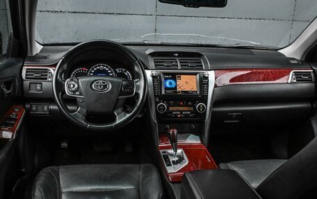 Toyota Camry, 2012 год, 1 669 000 рублей, 6 фотография