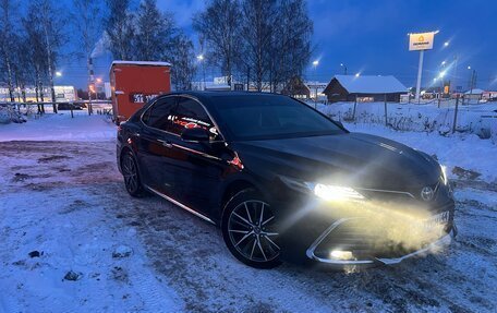 Toyota Camry, 2023 год, 4 850 000 рублей, 2 фотография