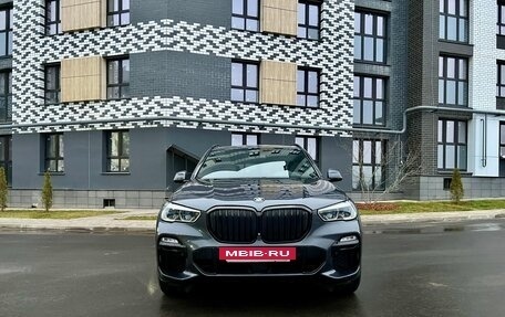 BMW X5, 2019 год, 5 950 000 рублей, 2 фотография