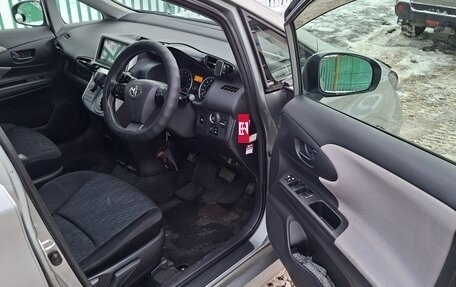 Toyota Wish II, 2010 год, 1 050 000 рублей, 9 фотография