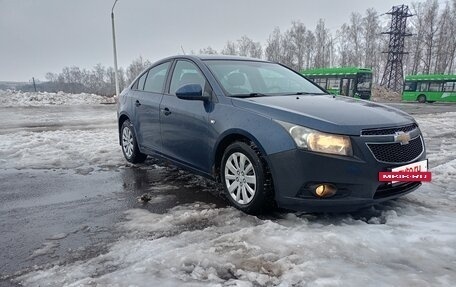 Chevrolet Cruze II, 2011 год, 530 000 рублей, 2 фотография