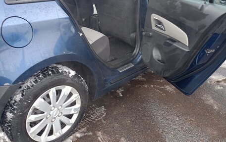 Chevrolet Cruze II, 2011 год, 530 000 рублей, 10 фотография