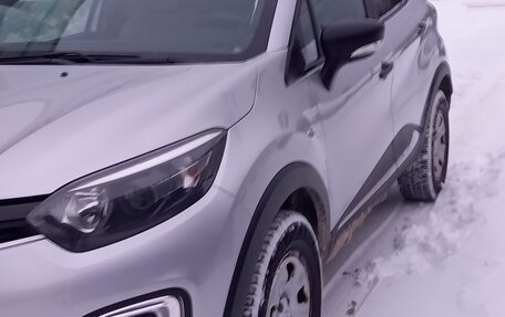 Renault Kaptur I рестайлинг, 2017 год, 1 319 000 рублей, 3 фотография