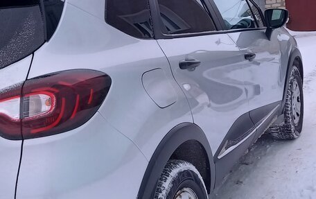 Renault Kaptur I рестайлинг, 2017 год, 1 319 000 рублей, 6 фотография