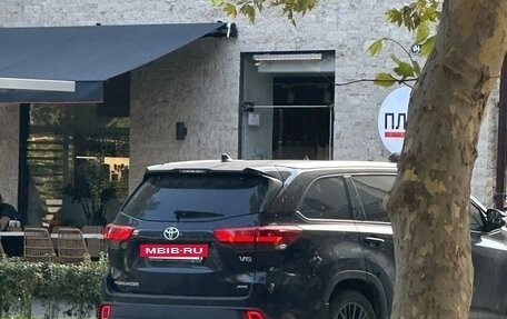 Toyota Highlander III, 2018 год, 4 400 000 рублей, 5 фотография