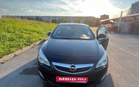 Opel Astra J, 2010 год, 520 000 рублей, 6 фотография