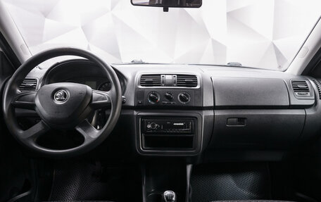 Skoda Fabia II, 2013 год, 690 000 рублей, 10 фотография